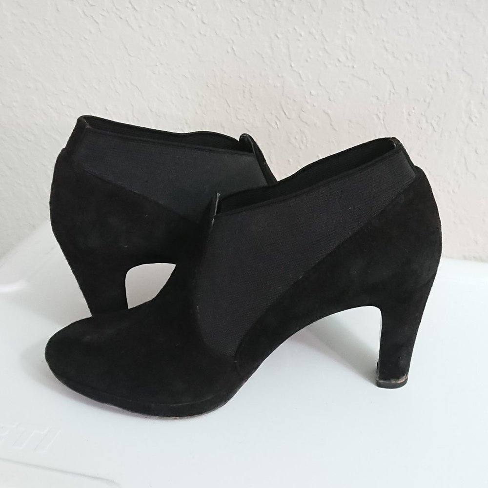 Van Eli black suede 3.25" heeled booties 6